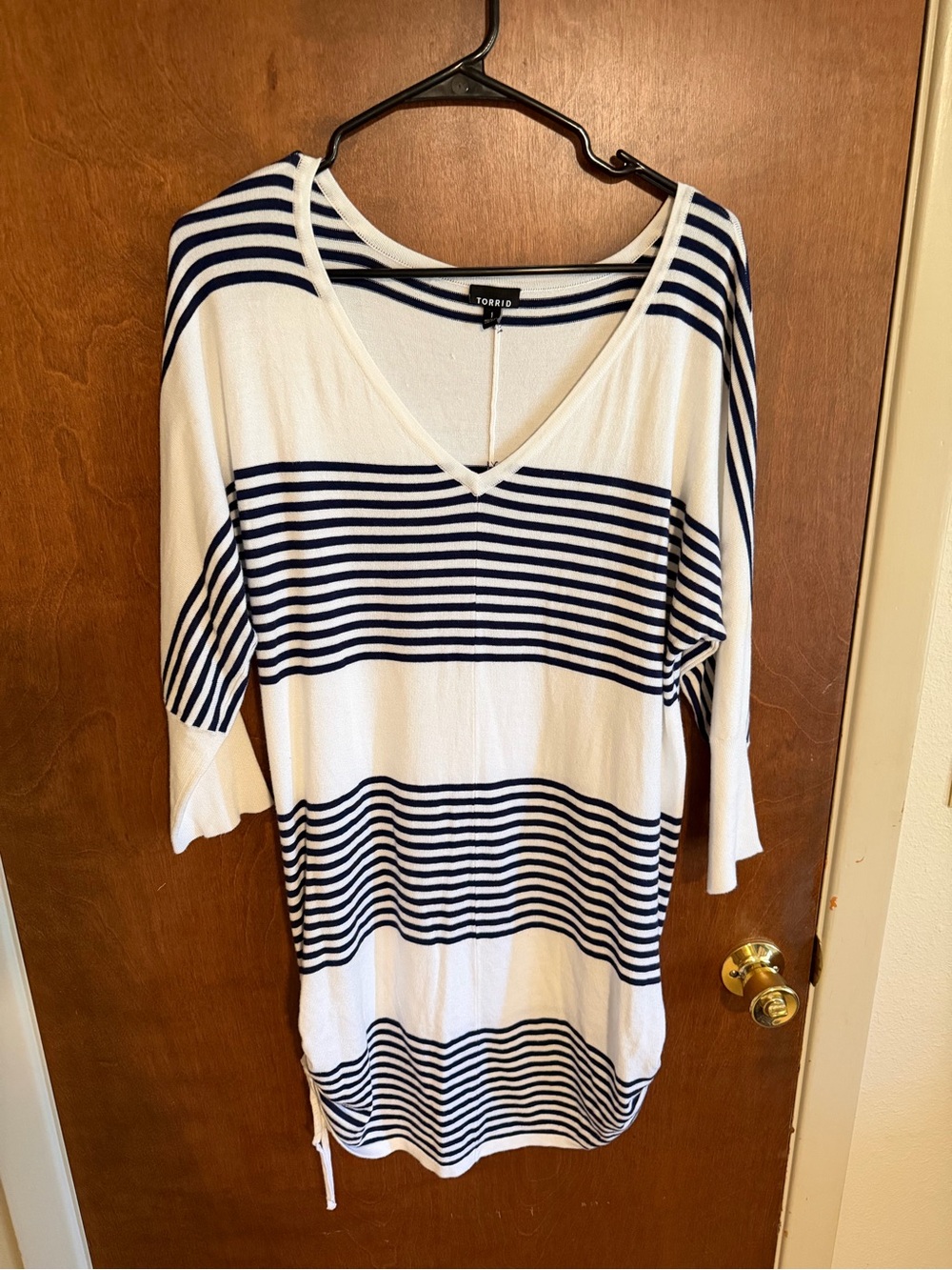 ✨ 2/$25 or 3/$30 SALE - 
Torrid White & Navy Stripe V-Neck Pullover tunic sweate